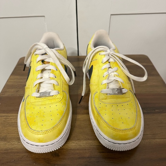 Nike Air Force 1 Smiley, 7Y, Yellow, worn a few times, no box - Picture 10 of 12
